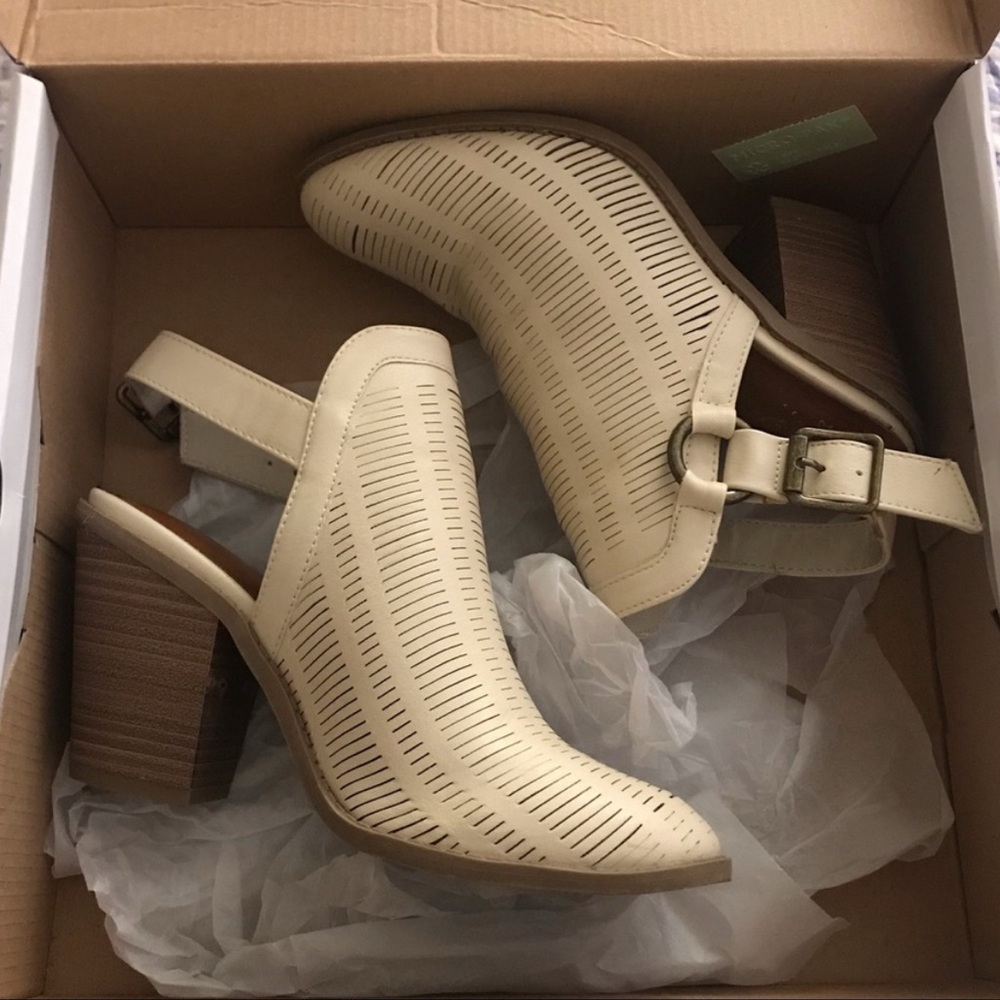 Women's Cream Slingback Heeled Shoes